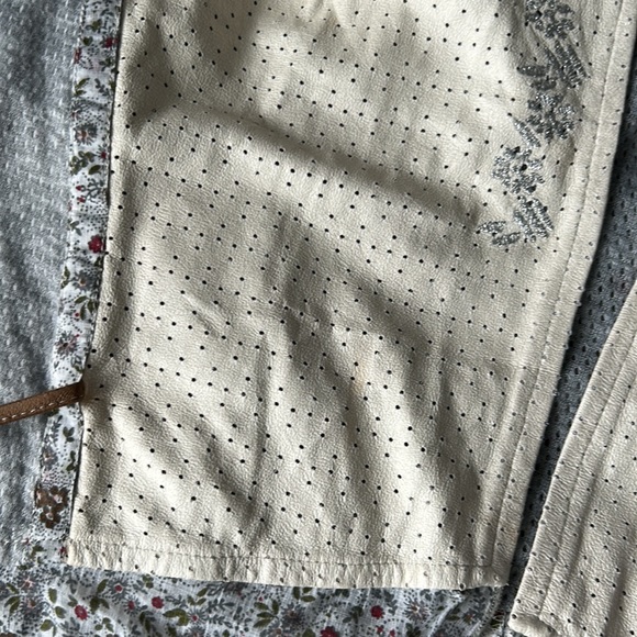 Floral Vest - Picture 7 of 10